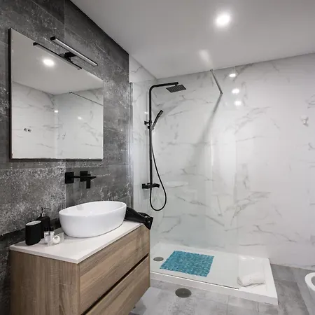 דירה - By Smarthomes *