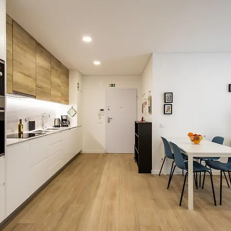 - By Smarthomes סאו מרטיניו דו פורטו