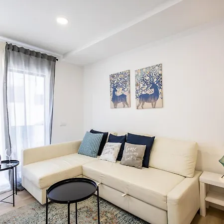 - By Smarthomes * סאו מרטיניו דו פורטו