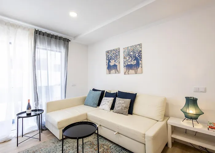 - By Smarthomes * São Martinho do Porto