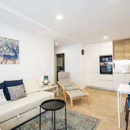 - By Smarthomes 아파트 상 마르티뇨 두 포르투