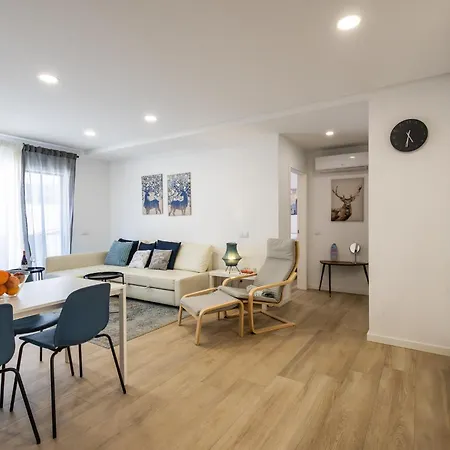- By Smarthomes Apartment *