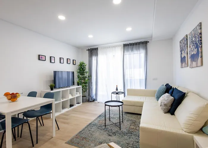 - By Smarthomes *