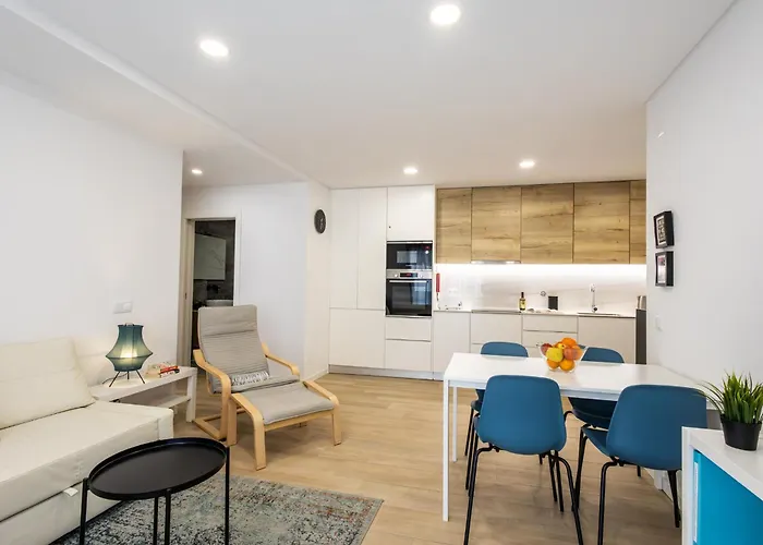 - By Smarthomes 公寓